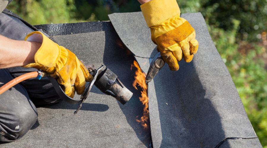 Expert Emergency Roof Repairs services in Hallsville, MO